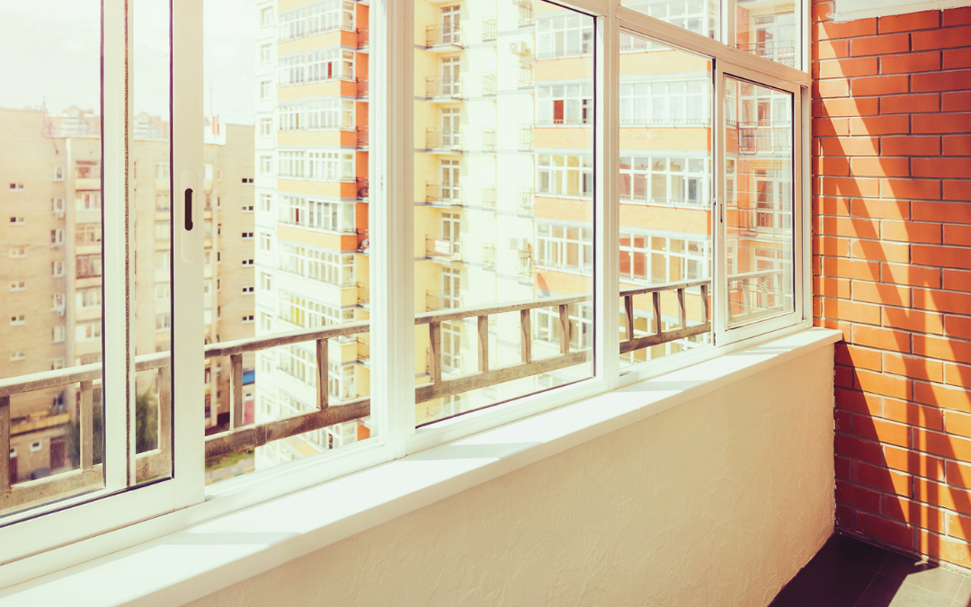 POSSO CHIUDERE UN BALCONE O UN TERRAZZO?