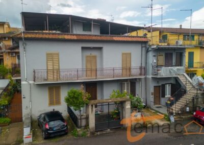 FINOCCHIO PENTALOCALE INDIPENDENTE TERRAZZO BOX AUTO