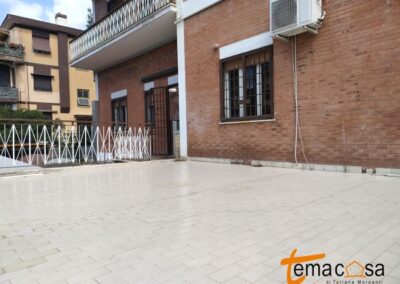 DUE LEONI GORTTE CELONI CASILINA TRILOCALE TERRAZZO