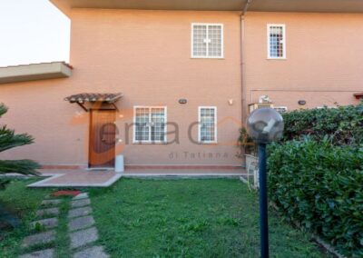 VILLAVERDE TORRE GAIA VILLA PLURIFAMILIARE GIARDINO BOX AUTO