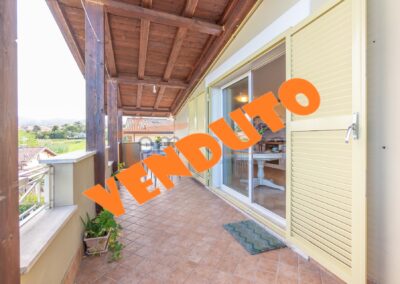 FRASCATI TOR VERGATA PASSOLOMBARDO ATTICO BILOCALE TERRAZZO