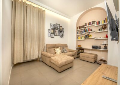 RIONE CELIO ELEGANTE QUADRILOCALE RISTRUTTURATO CON COMODA SOFFITTA