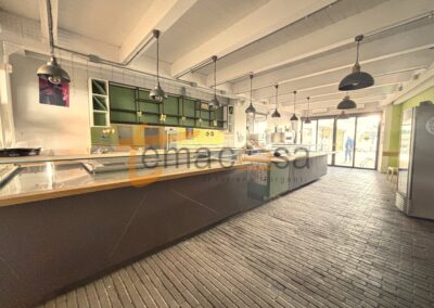 AFFITTASI BAR/TAVOLA CALDA